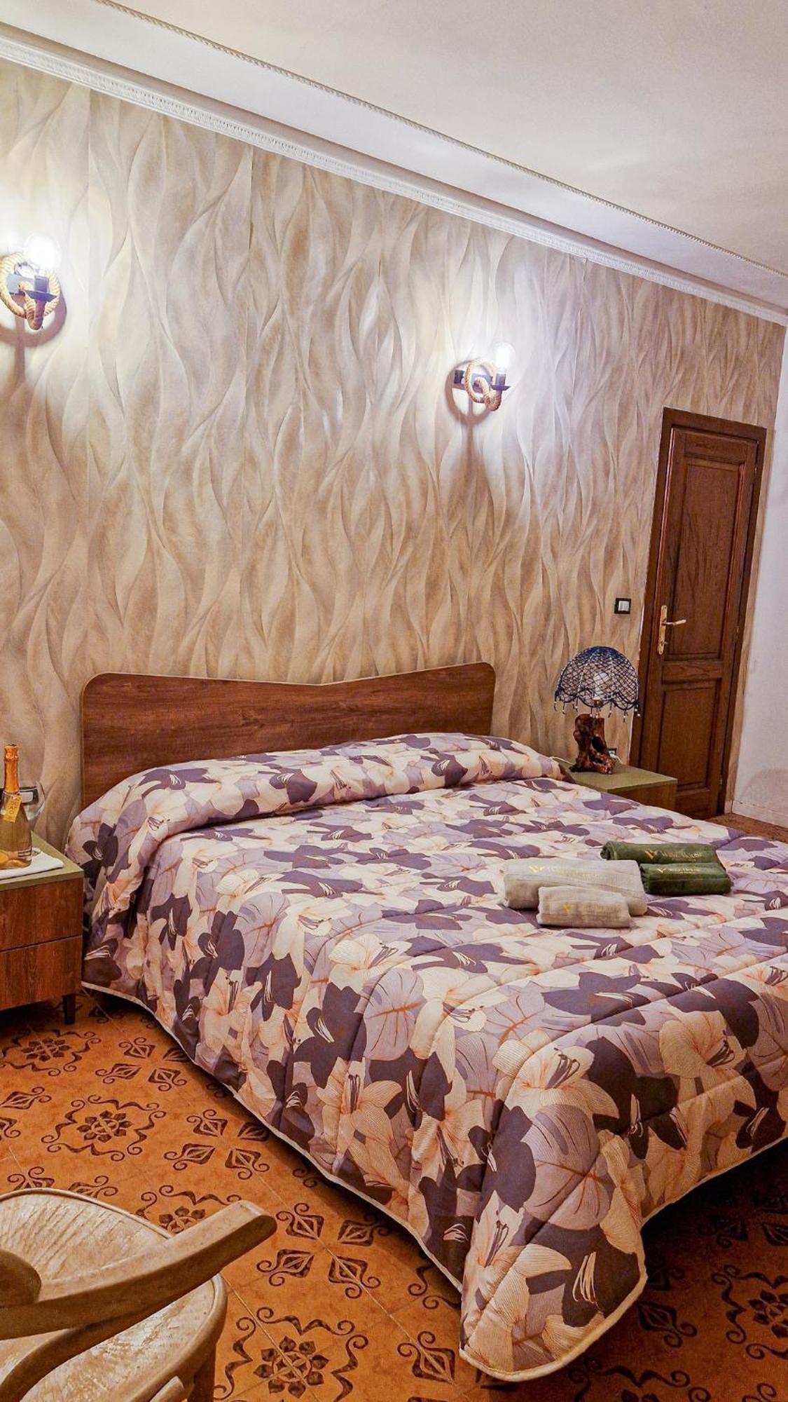 Bed and Breakfast Wine House à Capannori Extérieur photo